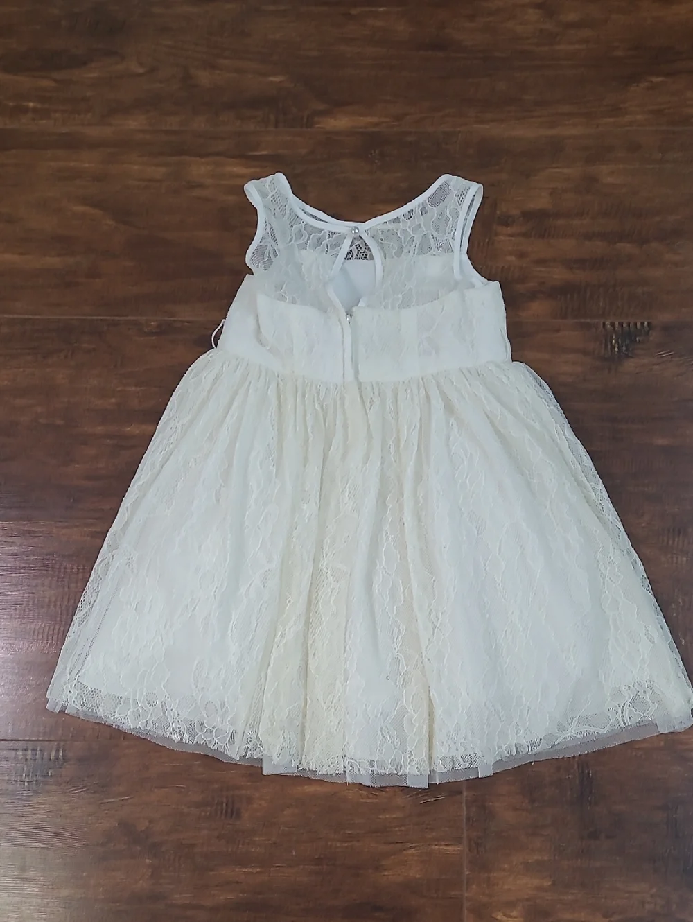 David's Bridal Ivory Lace Flower Girl Dress Size 3t - Picture 4 of 6